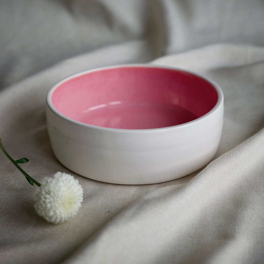 Миска бело-розовая ручной работы "Colors"