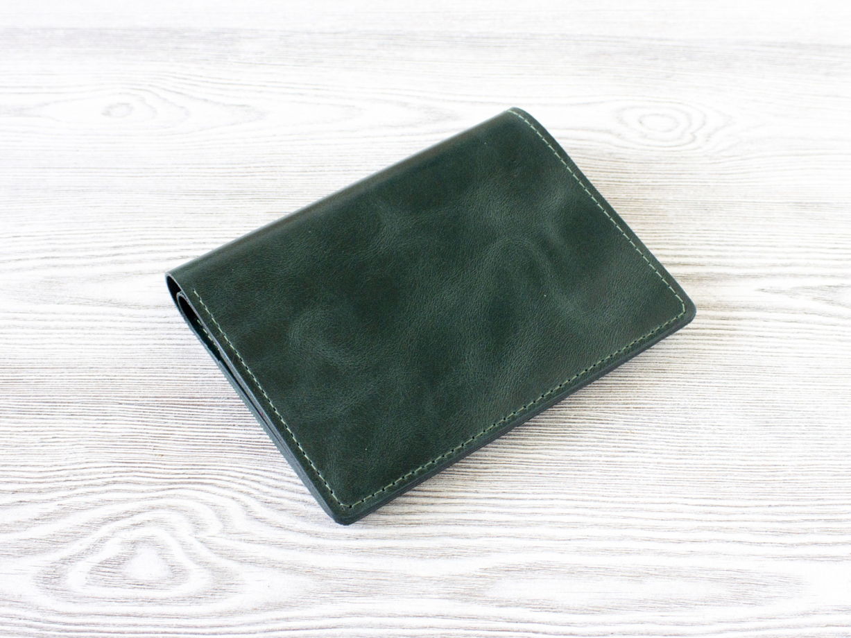 Портмоне из натуральной кожи для прав, СТС, банкнот, пластиковых карт, паспорта, страховки. VIRKUNEN