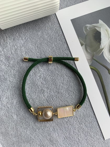 Браслет с жемчугом Майорка и натуральным перламутром «Зимний вечер»