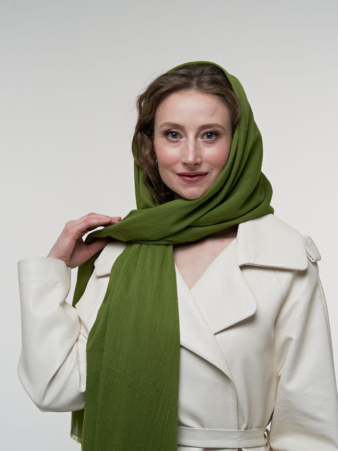 Зеленый кашемировый шарф