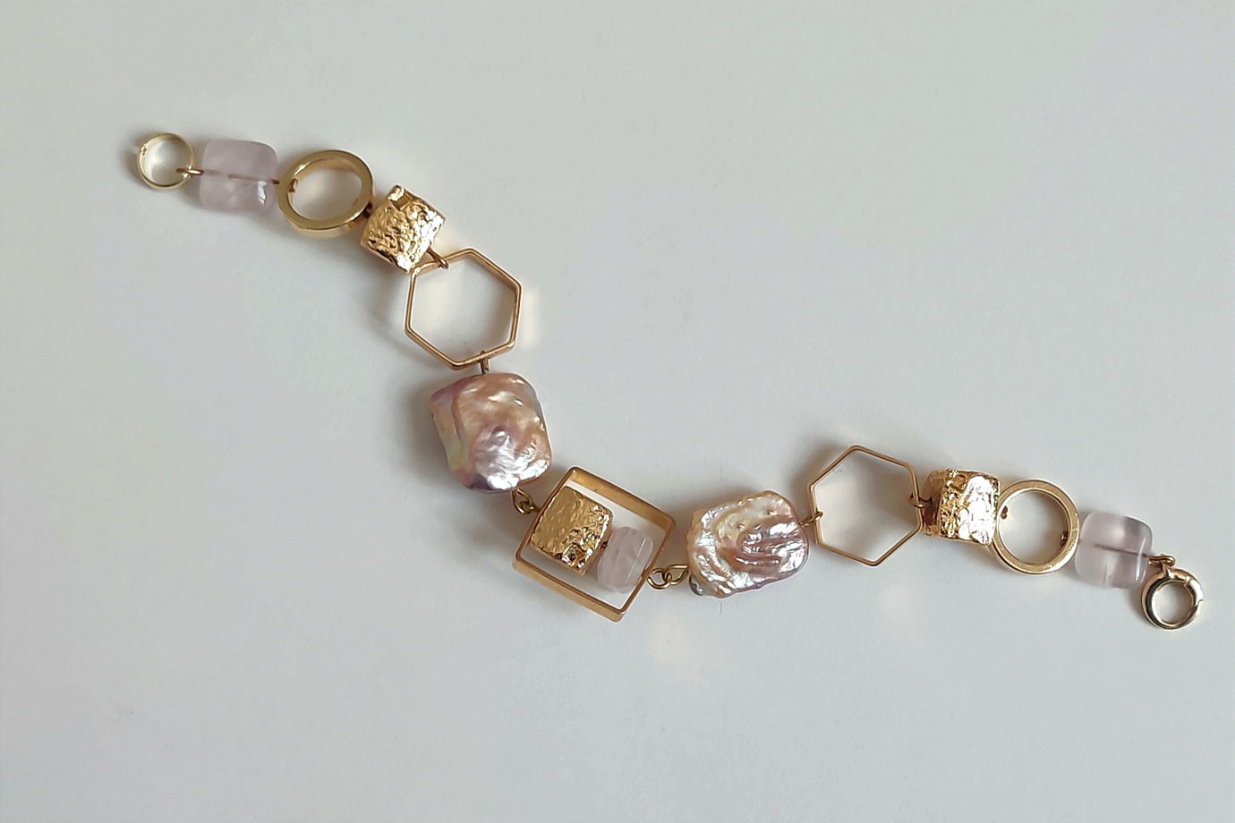 Браслет из барочного жемчуга