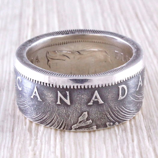 Серебряное кольцо из монеты (Канада) 1$, Лодка