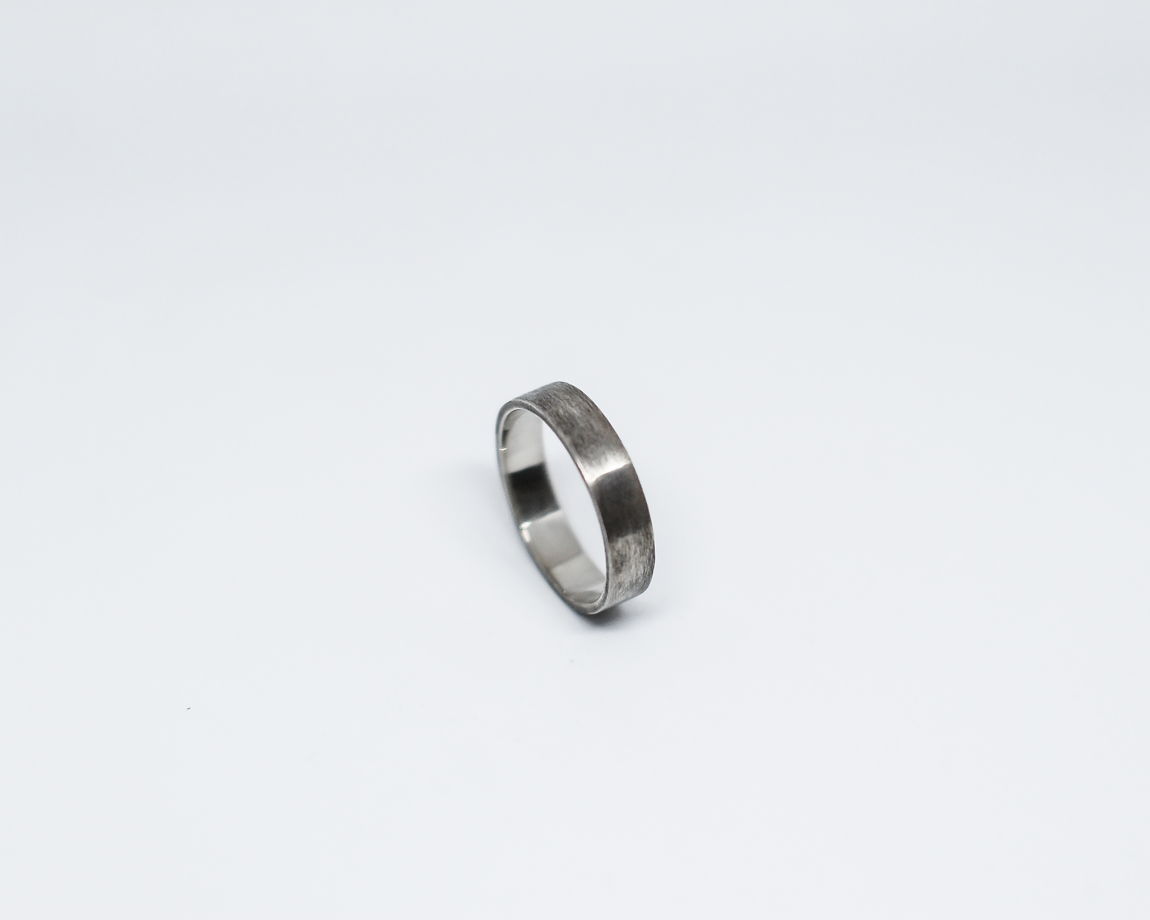 Кольцо из серебра Гранж