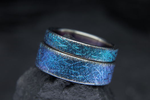Обручальные титановые кольца ручной работы "Реки"
