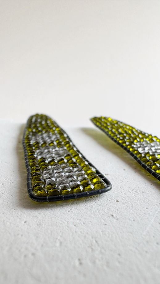 Серьги длинные из каменной шпинели и серебра