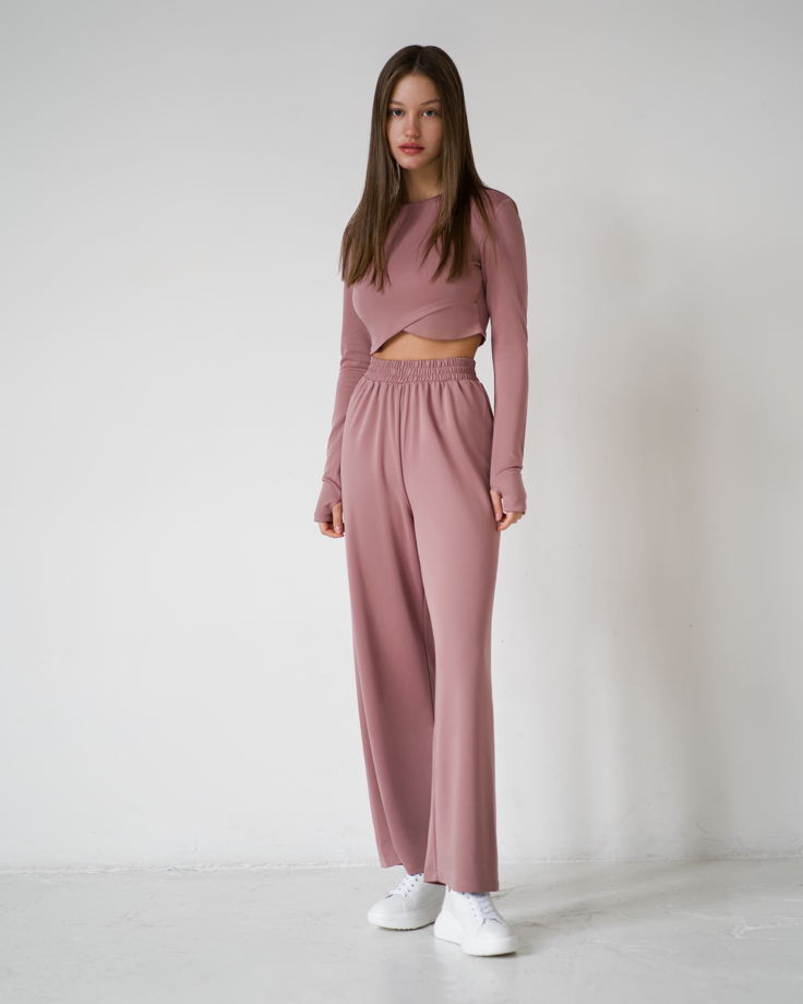 Женские розовые брюки из модала