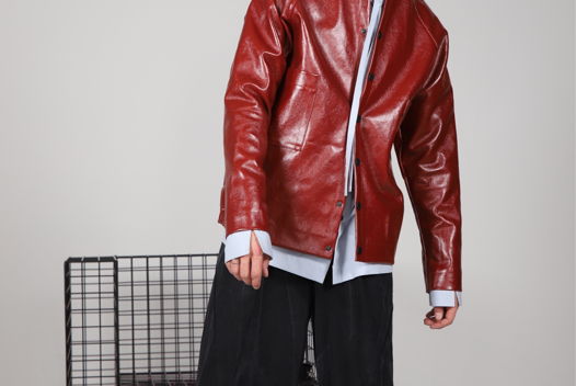 Бомбер из 100 льна.