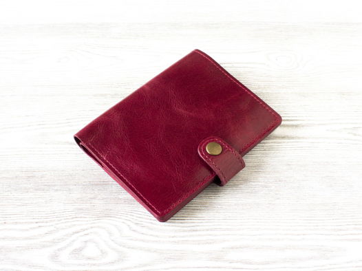 Портмоне из натуральной кожи для прав, СТС, банкнот, пластиковых карт, паспорта, страховки. VIRKUNEN