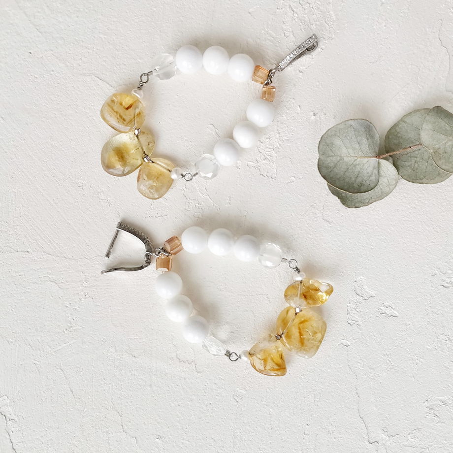 Белые серьги с природным цитрином