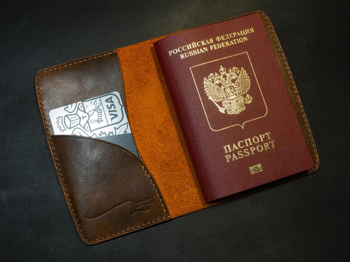 Обложка для паспорта ручной работы