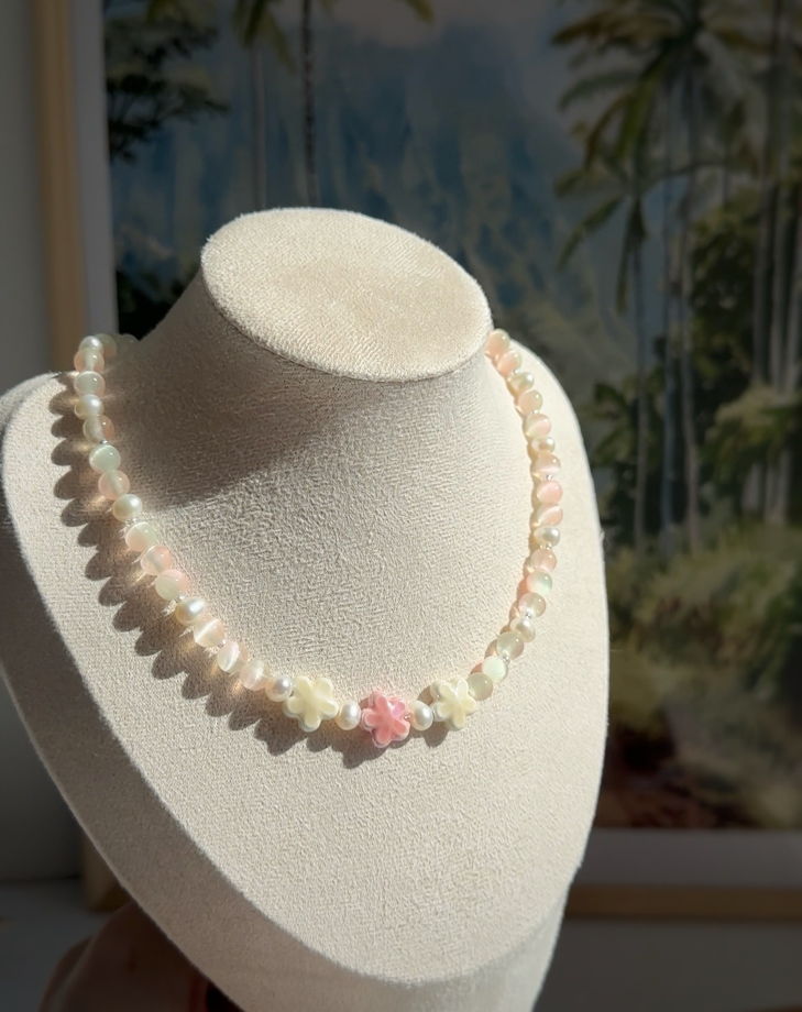 Колье с селенитом MOON LEI
