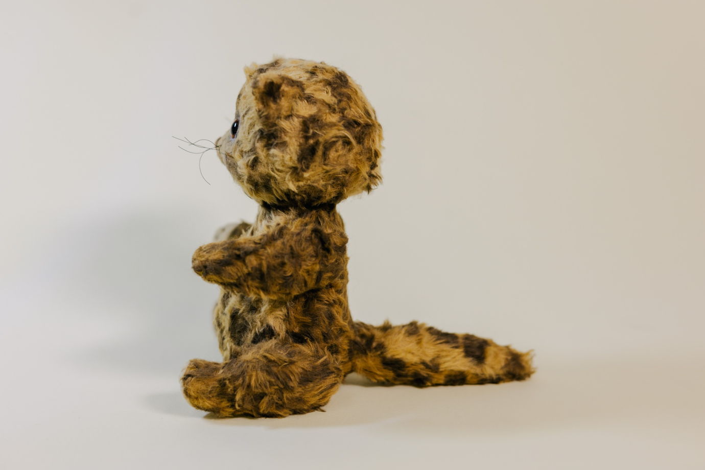 Декоративная игрушка  — "Кот"
