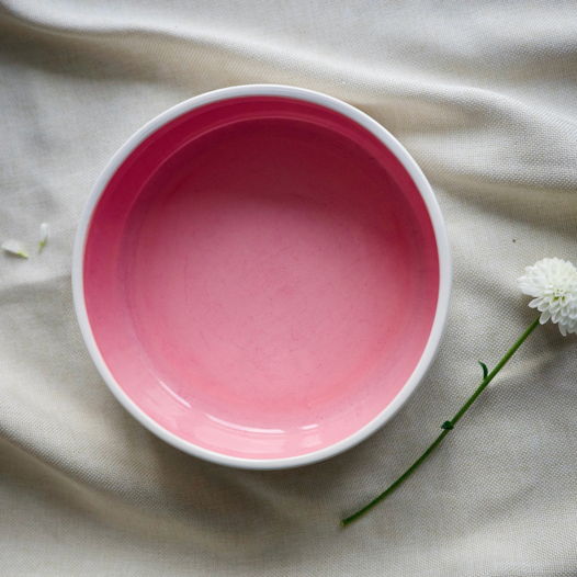 Миска бело-розовая ручной работы "Colors"