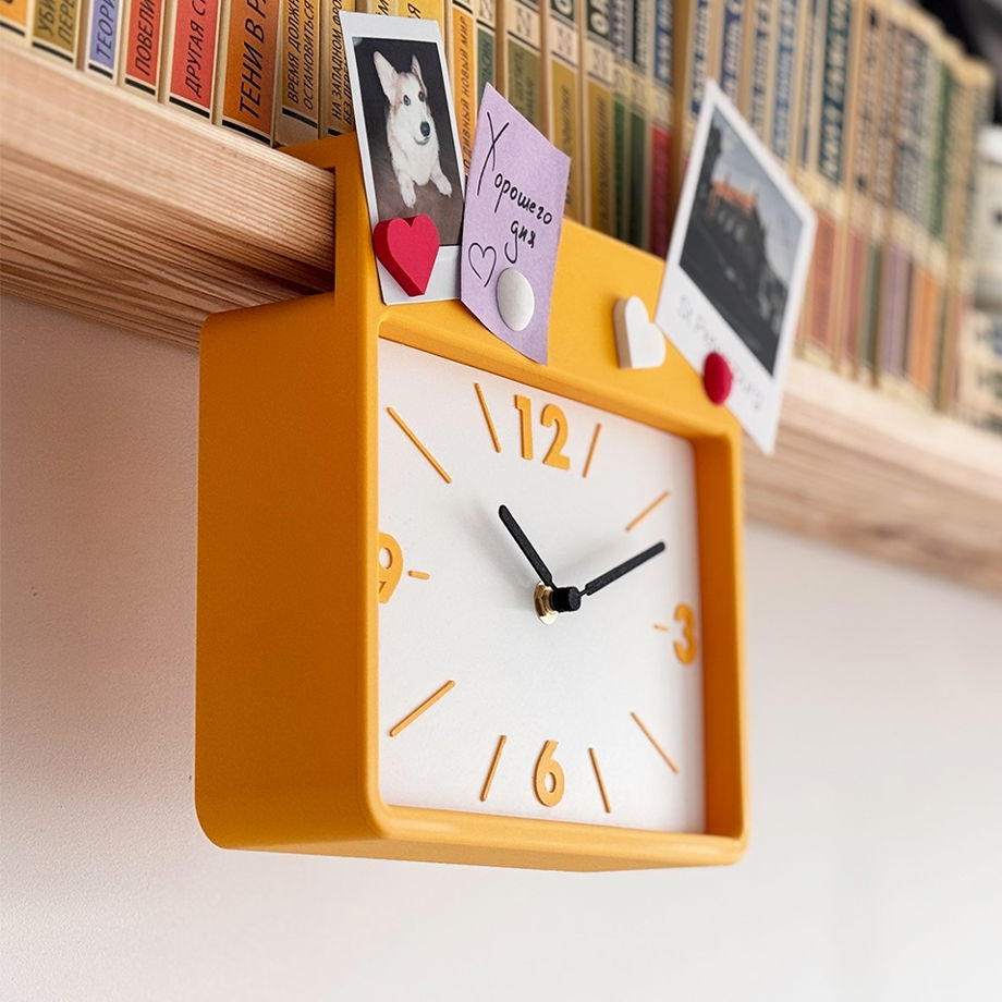 Подвесные часы на полку с магнитами, жёлтые