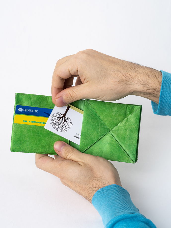 Бумажник ALAP для банкнот, карт, монет из тайвека зелёный