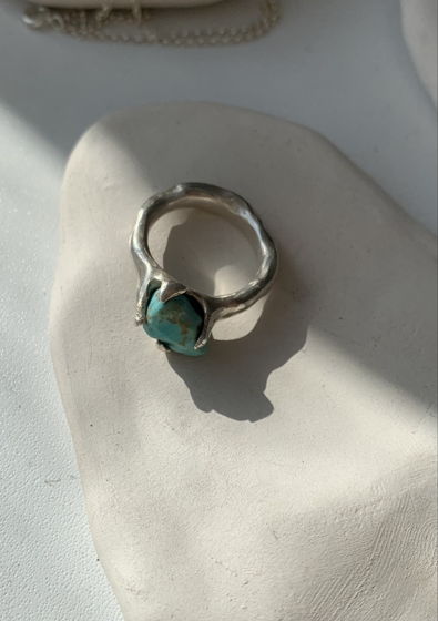 Серебряное кольцо с натуральной бирюзой
