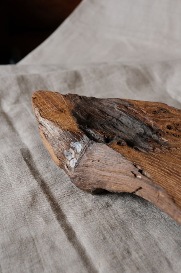 Поднос из дрифтвуда