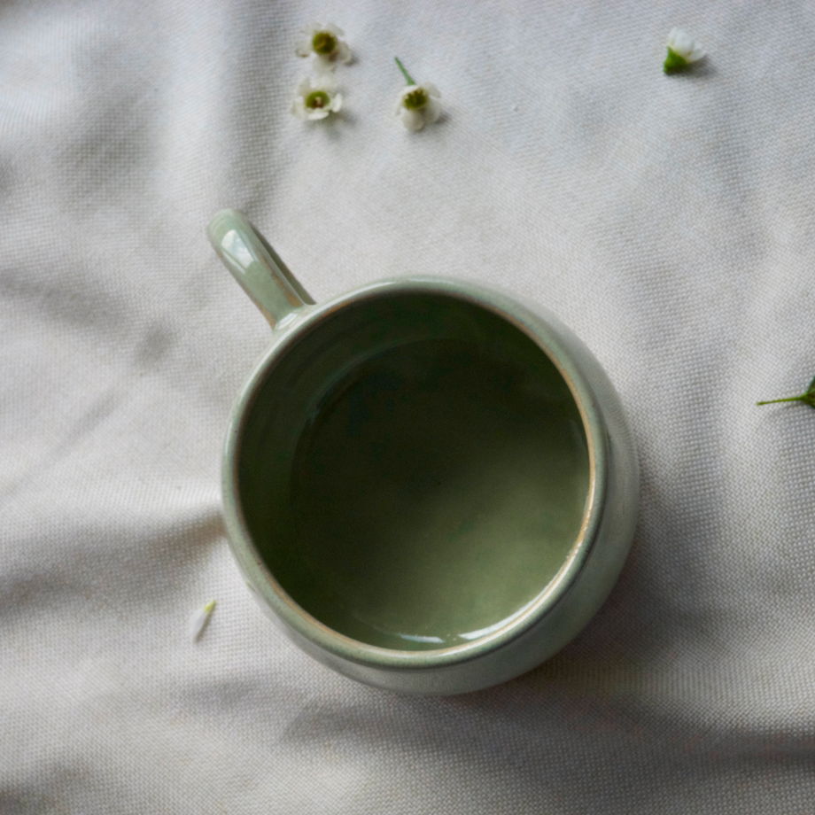 Чашка ручной работы зеленая