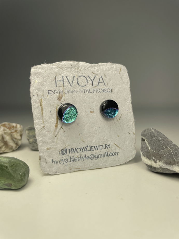 Серьги HVOYA из стекла