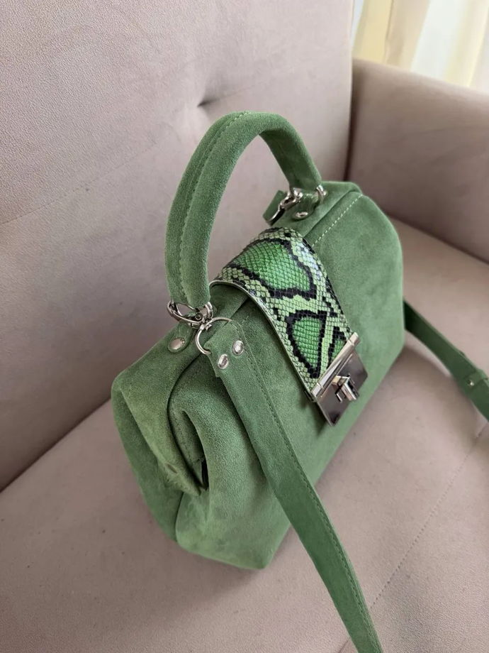 Саквояж средний (24) из натуральной замши цвет травяной/питон