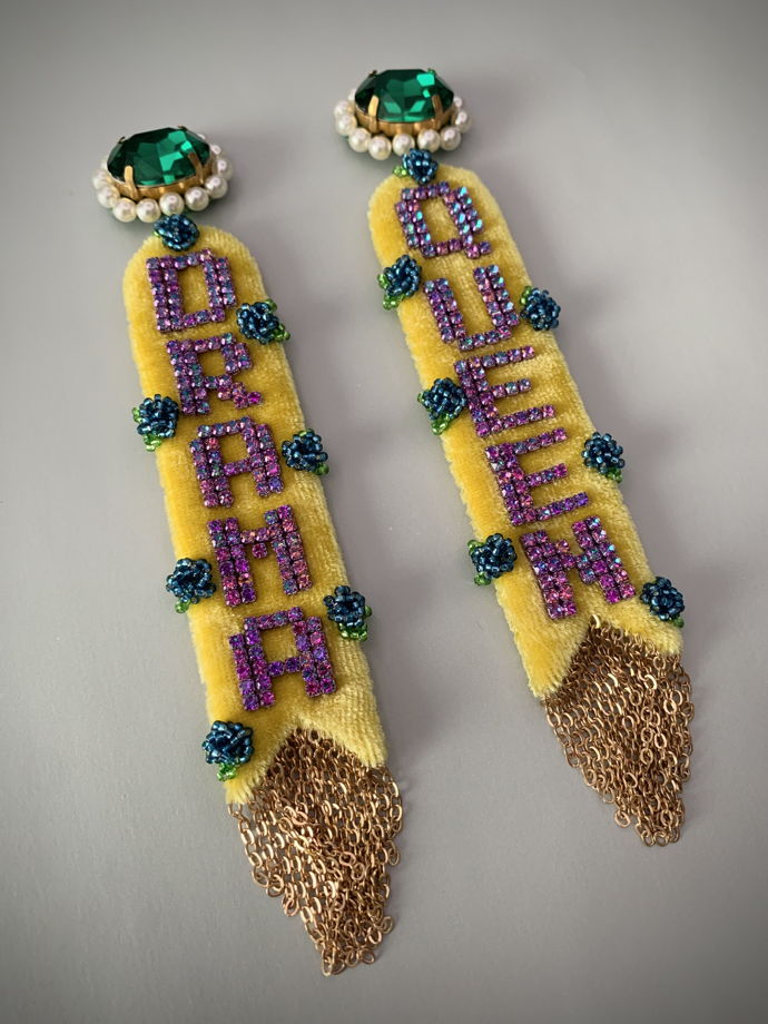 Серьги из бархата Флажки