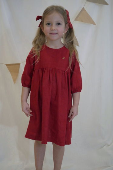 Льняное красное платье
