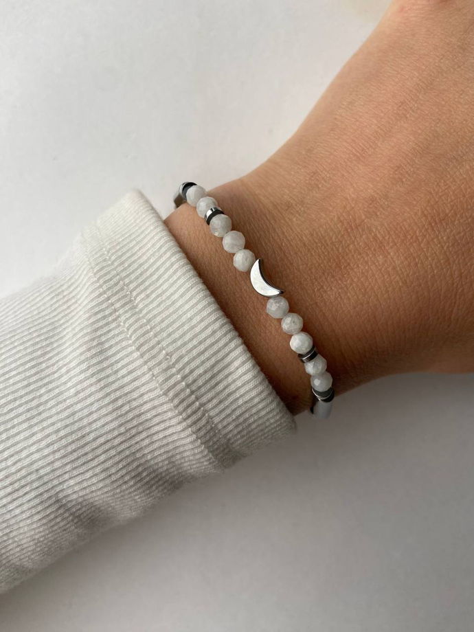 Браслет ЛУННАЯ ПРИЗМА из лунного камня