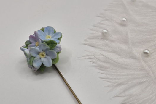 Брошь-игла  "Незабудковый рай"