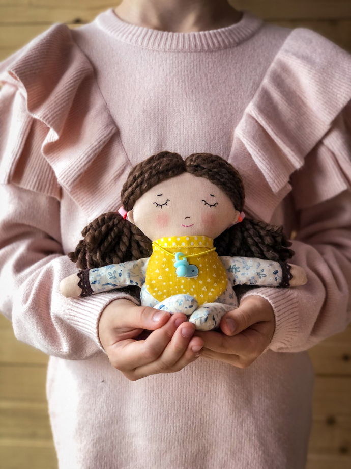 Текстильная мягкая кукла-малышка