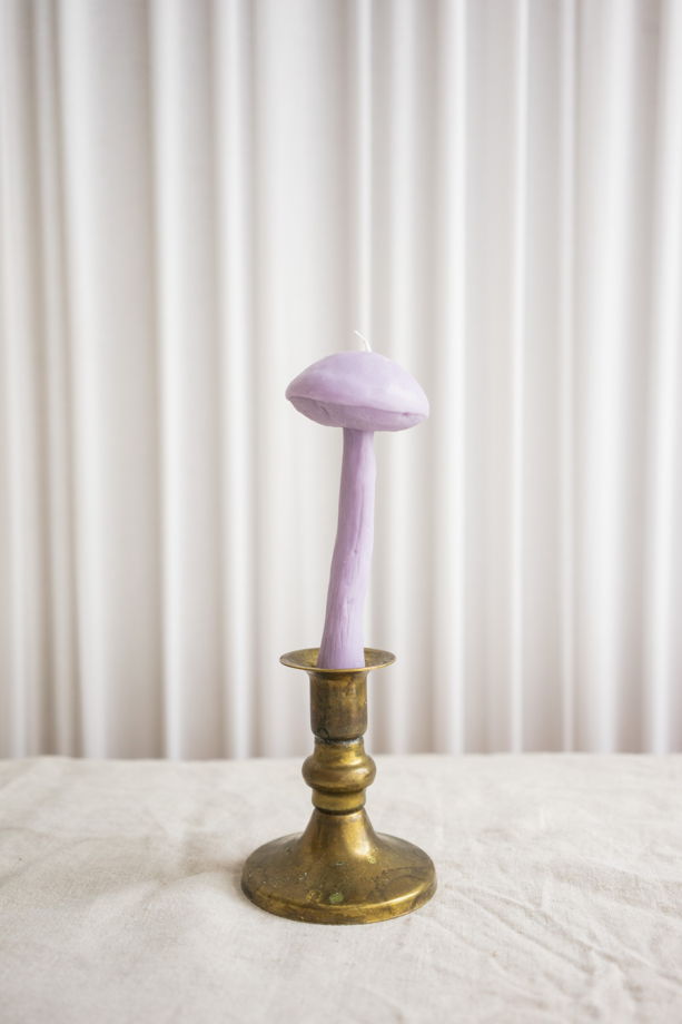 Столовая свеча ручной работы "Подосиновик" цвет лиловый