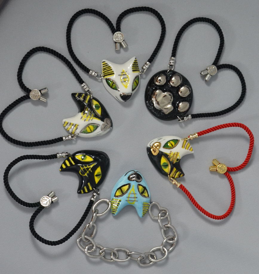 Браслет Bastet (Бастет) на шнурке со стопером (фарфор+золото/платина)