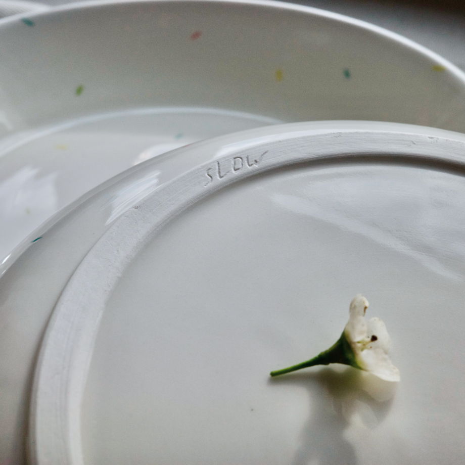 Тарелка глубокая белая с росписью ручной работы, "Леденцы"