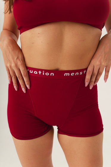 Впитывающие трусы-шорты light+ с увеличенной впитывающей ластовицей в алом цвете с резинкой menstruation