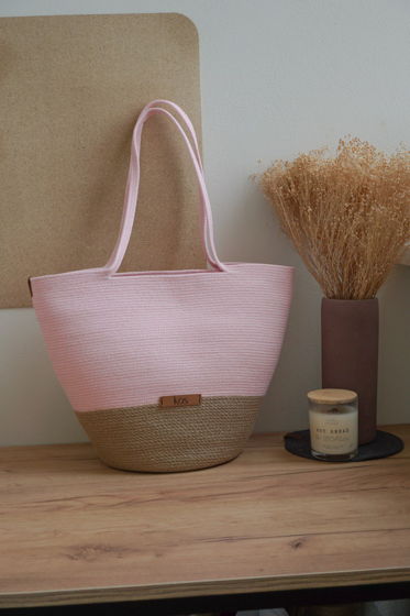 Женская летняя сумка розовая