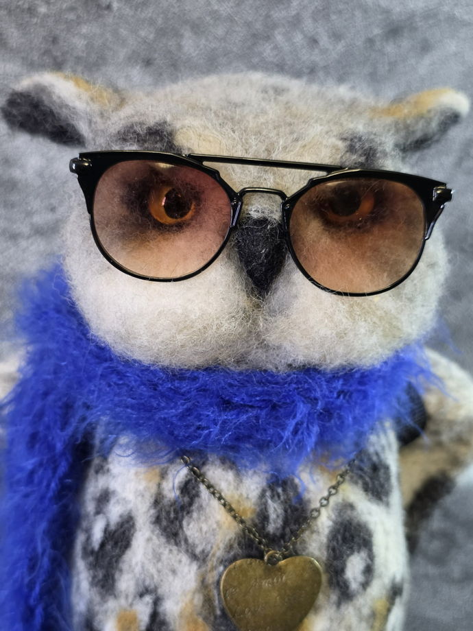 Игрушка из шерсти "Мадам Сова"