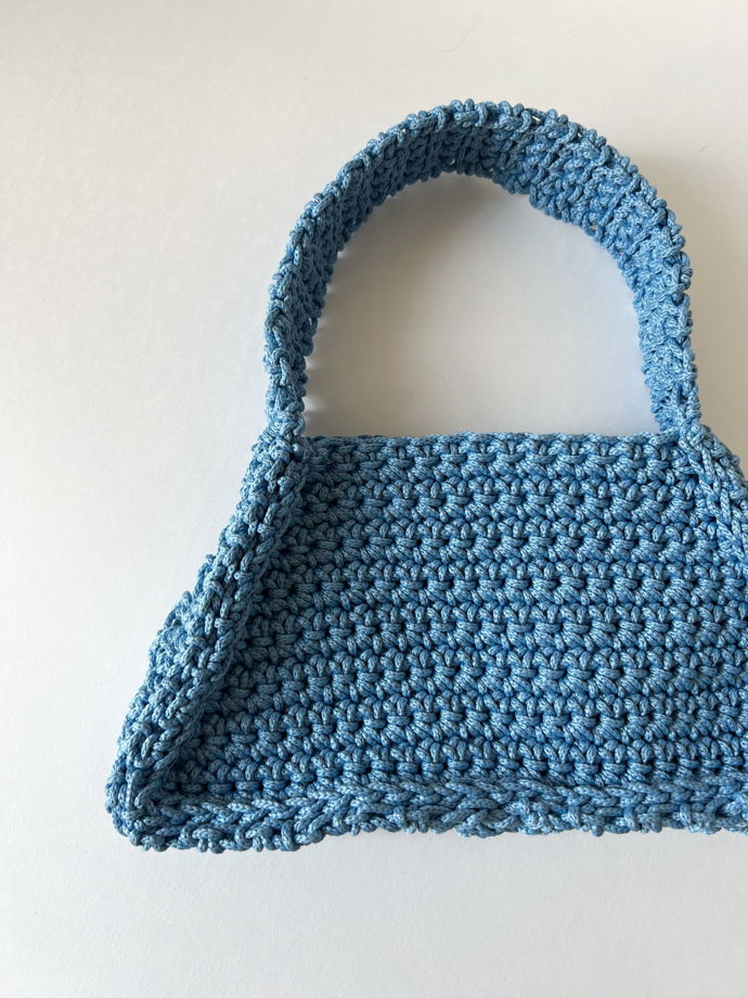 Голубая вязаная сумка из хлопкового шнура