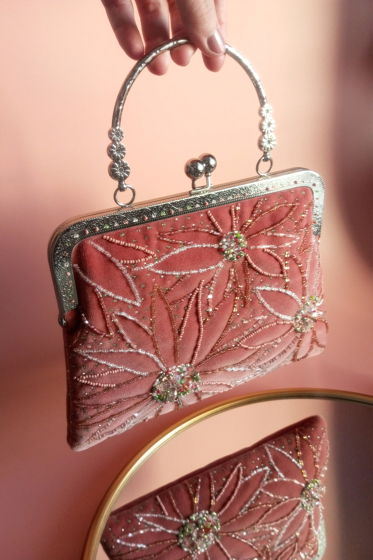 "Астры"- розовая сумочка из велюра с ручной вышивкой бисером