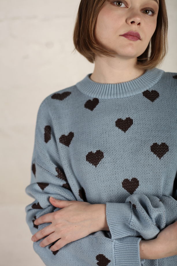 Джемпер с сердцами
