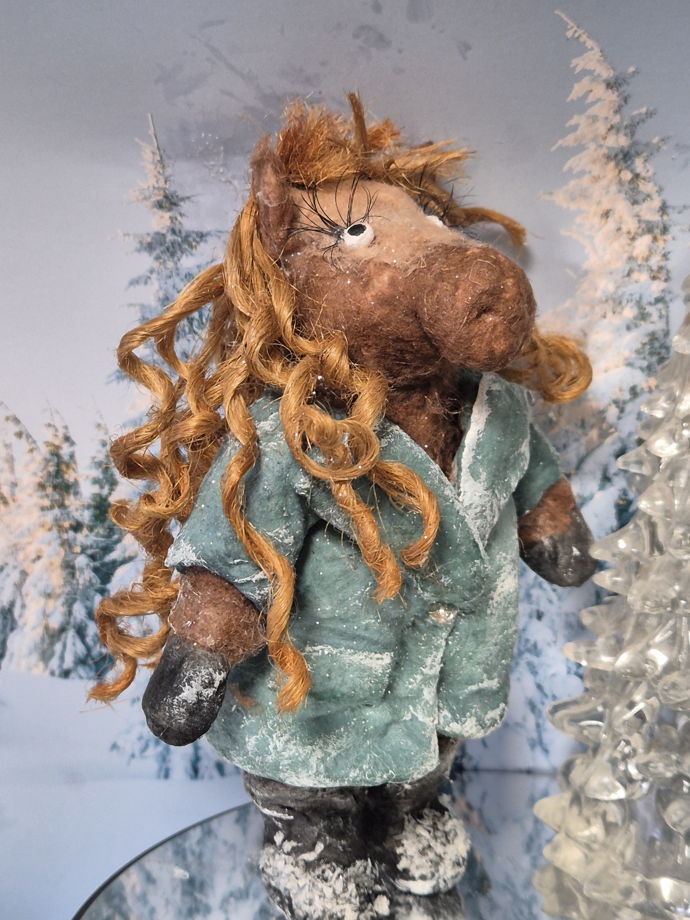 Ватная игрушка.  Конь в пальто. Лошадь. Символ 2026 года Продается в подарочной упаковке с сургучной печатью( по запросу)