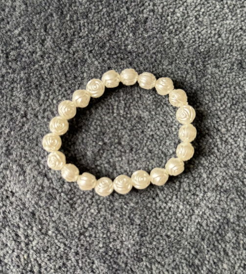 Браслет из бусины розочек из коллекции "Dream Pearls" Ani.g.bracelets