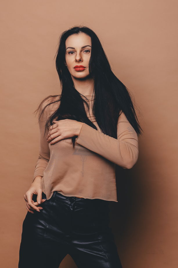 Базовый лонгслив Nude из сетки-стрейч