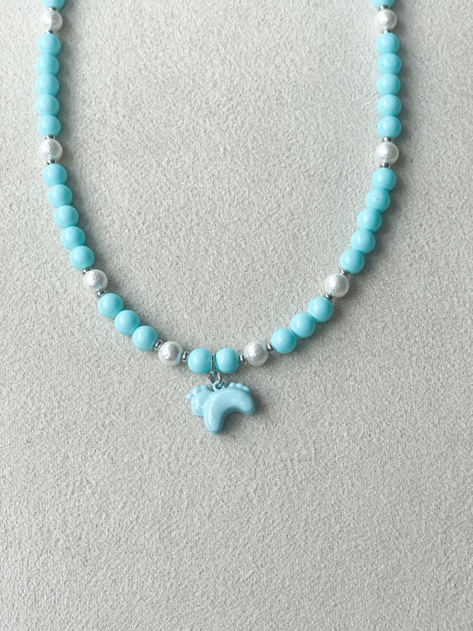Колье голубое с подвеской лошадка