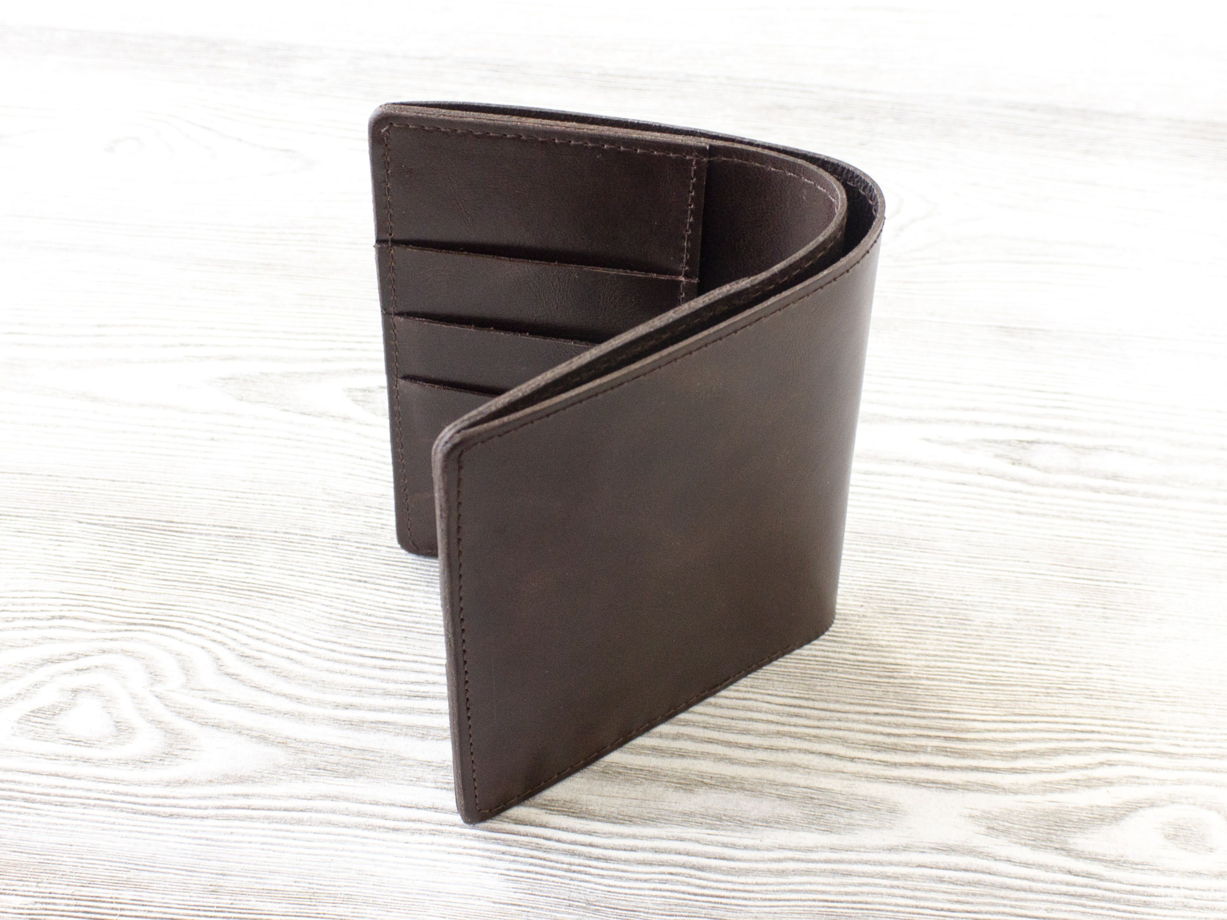 Портмоне из натуральной кожи для прав, СТС, банкнот, пластиковых карт, паспорта, страховки. VIRKUNEN