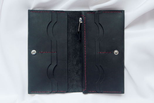 Черное портмоне лонгер для паспорта и документов из мягкой натуральной кожи ручной работы Wild Village