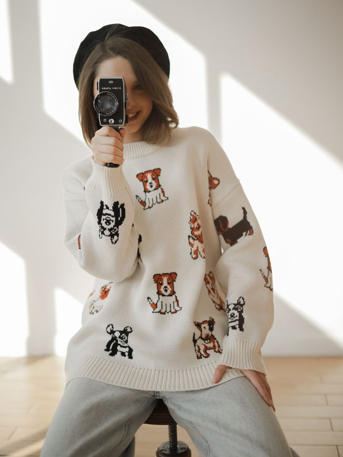 Свитер с собаками