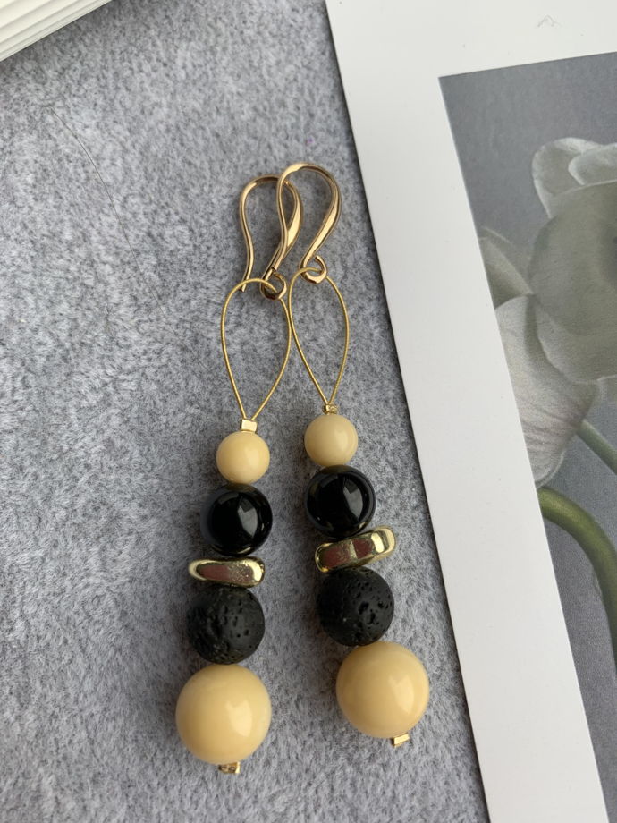 Серьги с желтым нефритом, агатом, лавой и гематитом «Осенний вулкан»