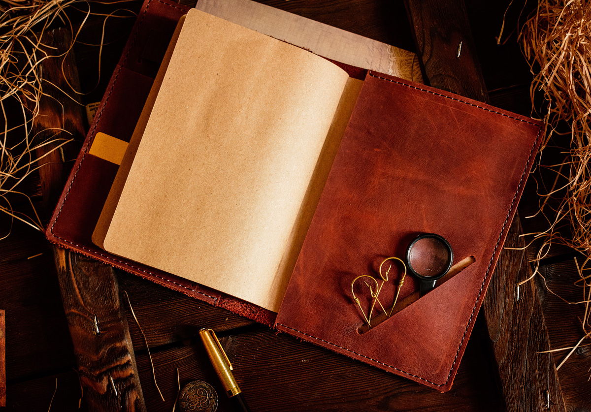 Кожаный ежедневник органайзер -LEGACY- со сменными блокнотами А5 цвет Коньяк