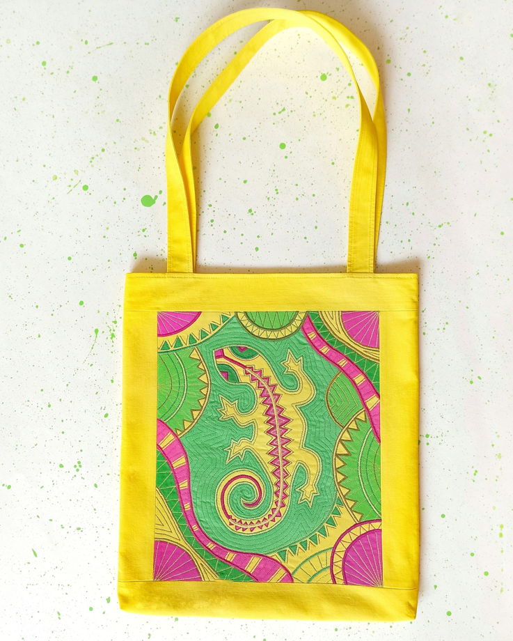 Жёлтый шоппер с ручной росписью и вышивкой. Эко-сумка из хлопка с ящерицей и африканскими узорами.