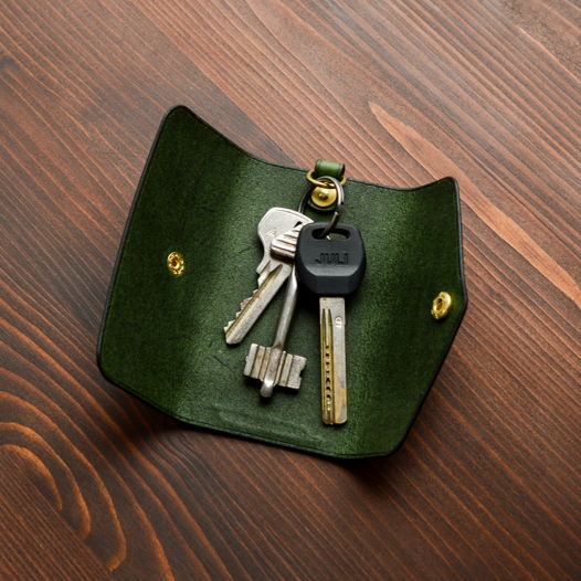 Ключница из кожи ручной работы Хвоя. Чехол для ключей