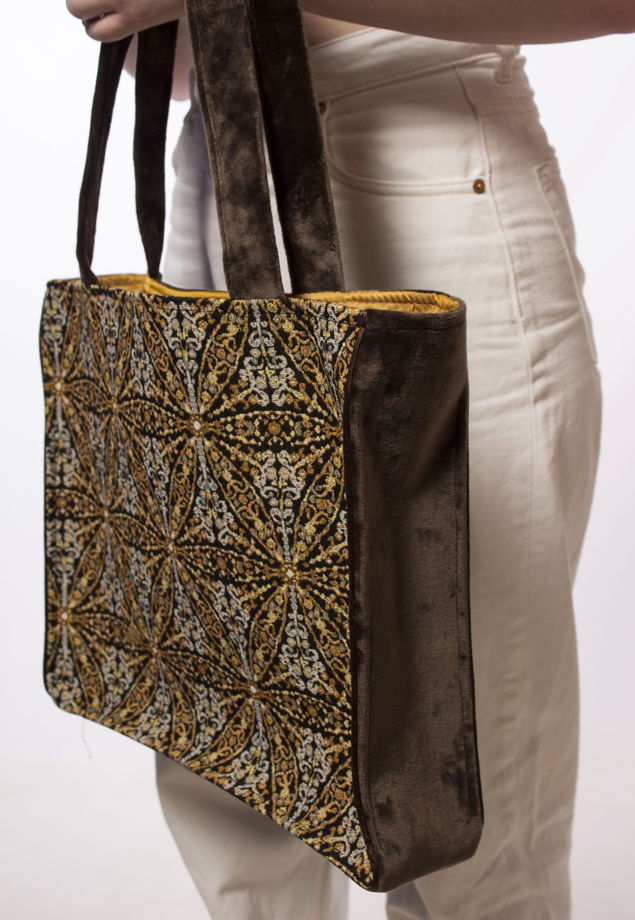 Дизайнерская сумка шопер из шоколадного бархата и гобеленовой ткани
